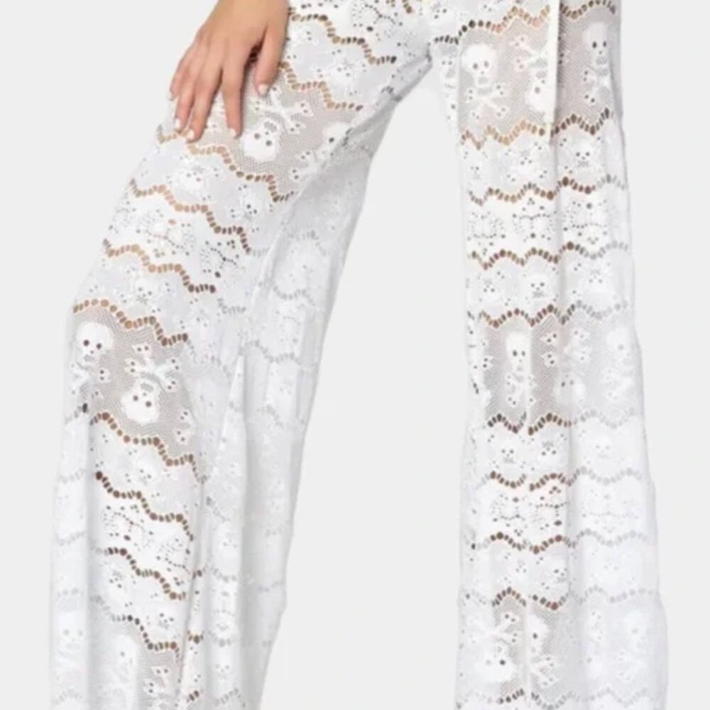 NWT!!!!  2-piece, Le Tarte Beach Pants and Top, Lace with Skull print - Picture 2 of 7